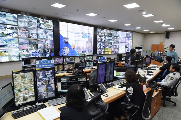 ▲ 도시안전통합센터 CCTV 상황실.