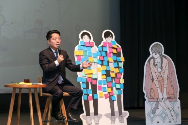 [사진설명] 지난 15일 한국만화박물관에서 장덕천 부천시장이 행정체험 부업대학생들과 소통의 시간을 보냈다.