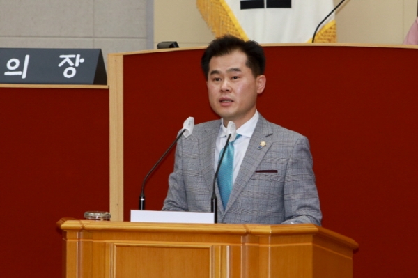 [사진 설명]이동현 제8대 부천시의회 후반기 의장