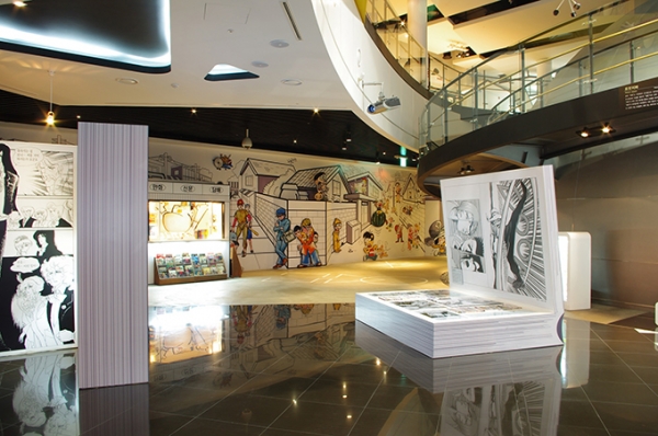 ▲ 자매도시 시민이 감면된 입장료로 이용할 수 있는 한국만화박물관 전시장 내부